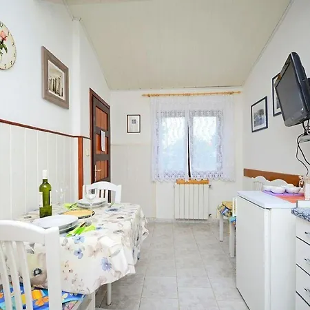 Fuer 3 Personen Ca 32 Qm In Premantura, Istrien Istrische Riviera Apartment